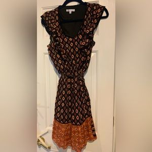 Earth toned dress. Short ruffle sleeves